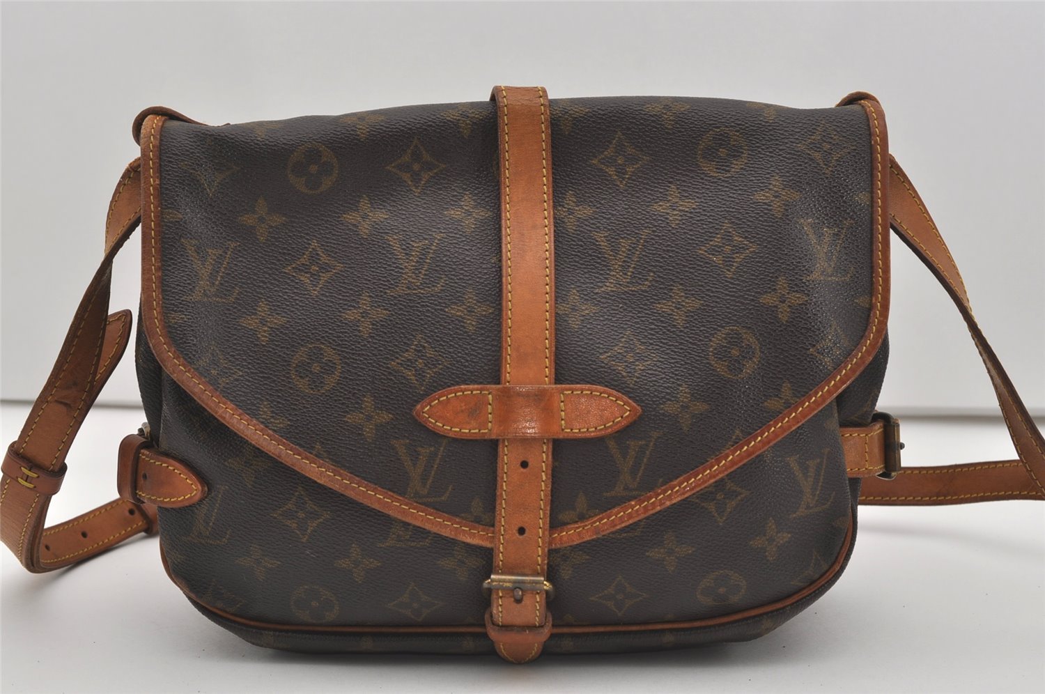 Authentic Louis Vuitton Monogram Saumur 30 Shoulder Cross Bag M42256 LV 0312J