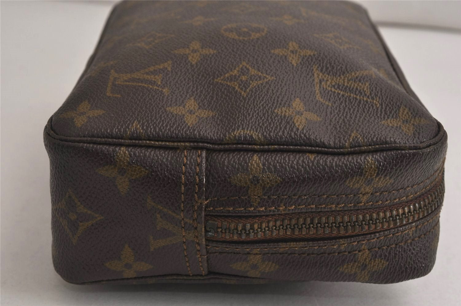 Auth Louis Vuitton Monogram Trousse Toilette 23 Clutch Hand Bag M47524 LV 0313K