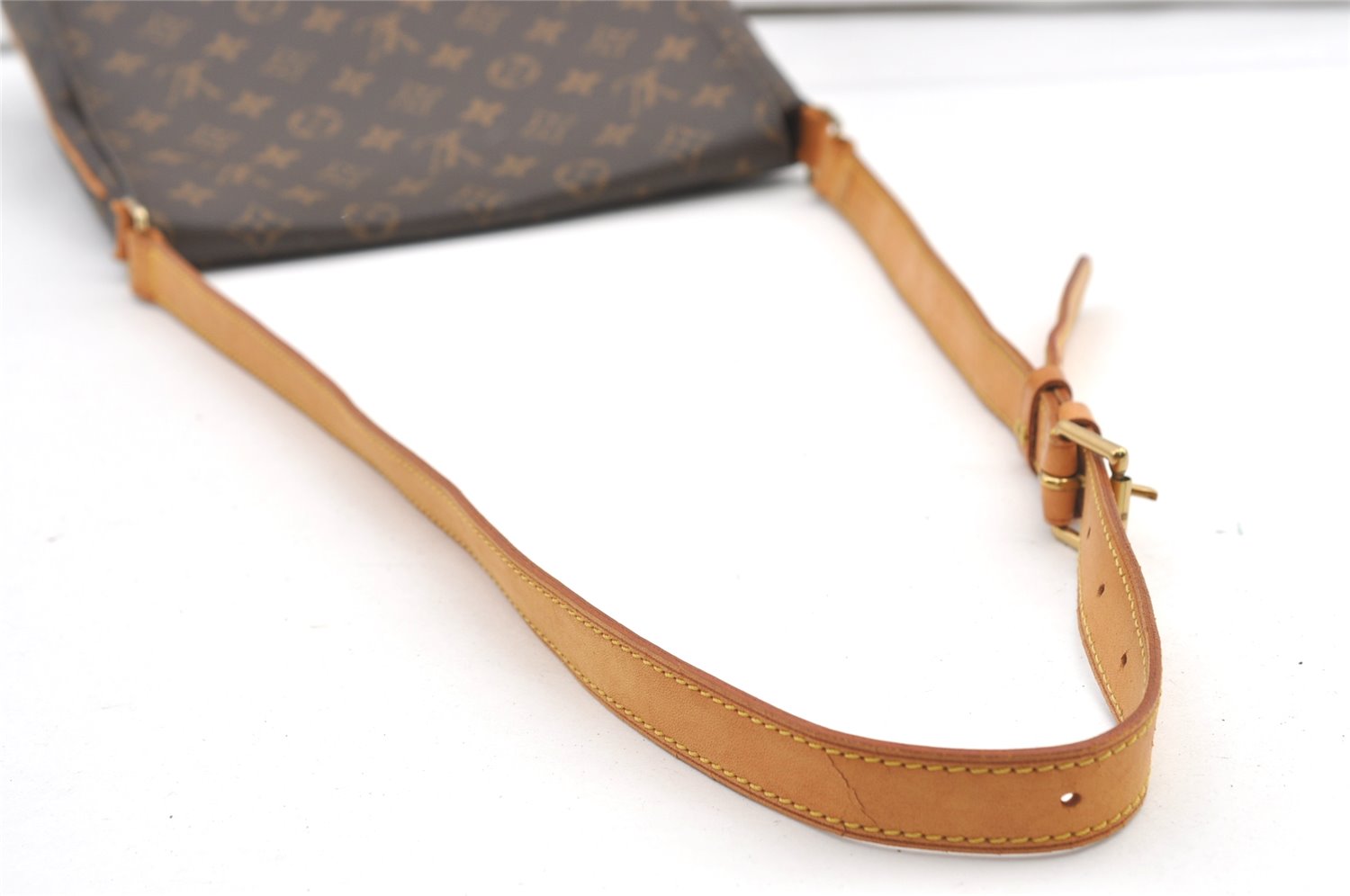 Authentic Louis Vuitton Monogram Musette Shoulder Cross Body Bag M51256 LV 0319K