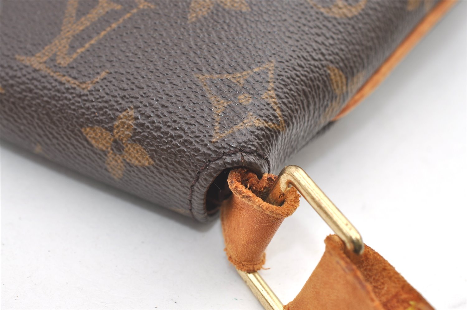 Authentic Louis Vuitton Monogram Musette Shoulder Cross Body Bag M51256 LV 0319K
