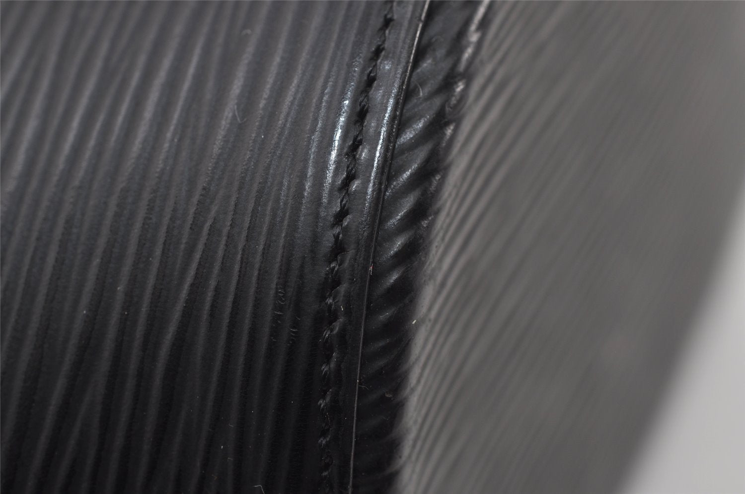 Authentic Louis Vuitton Epi Noctambule Hand Bag Purse Black M54522 LV 0322J