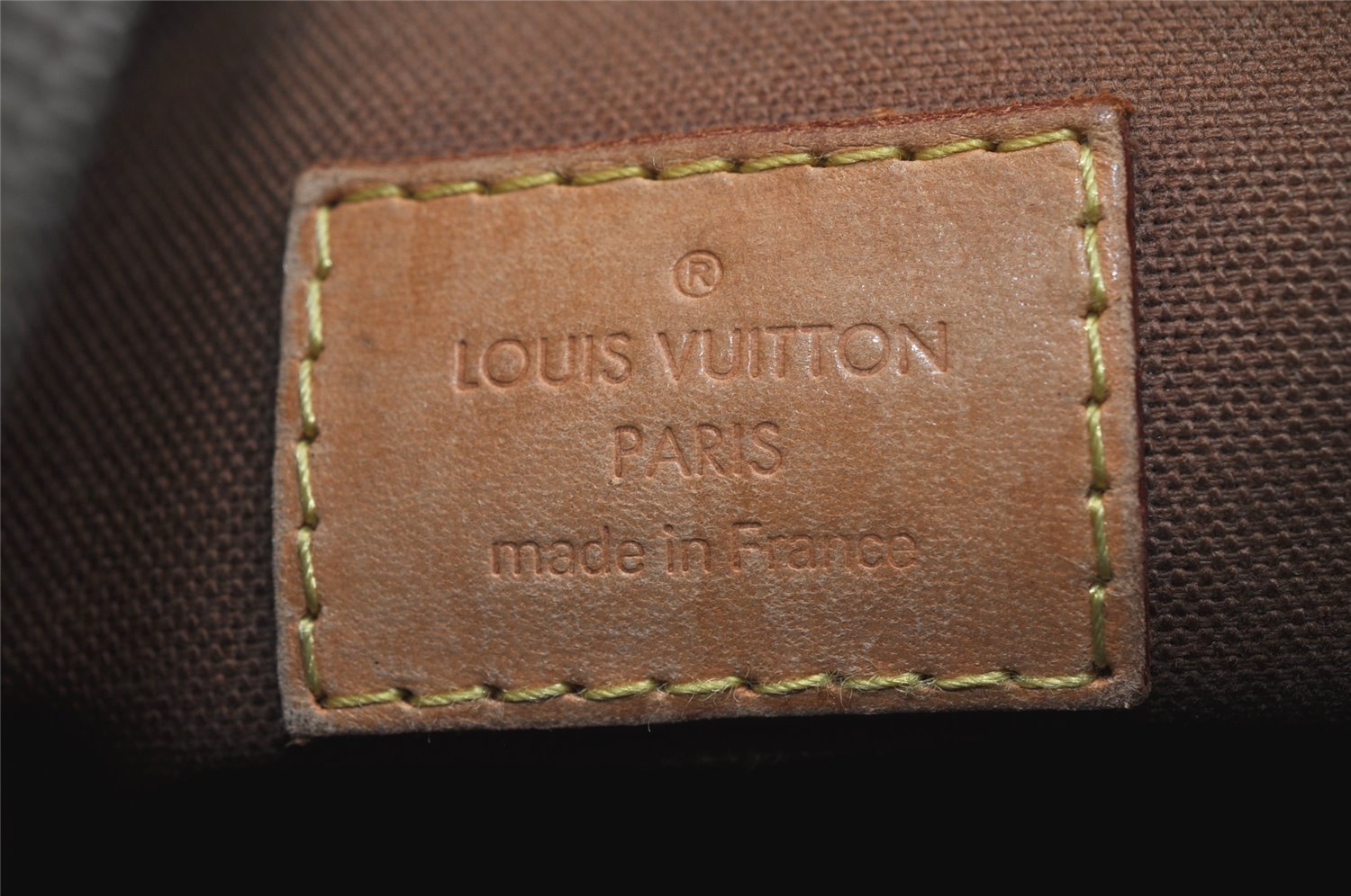 Authentic Louis Vuitton Monogram Odeon MM Shoulder Cross Bag M56389 LV 0322K