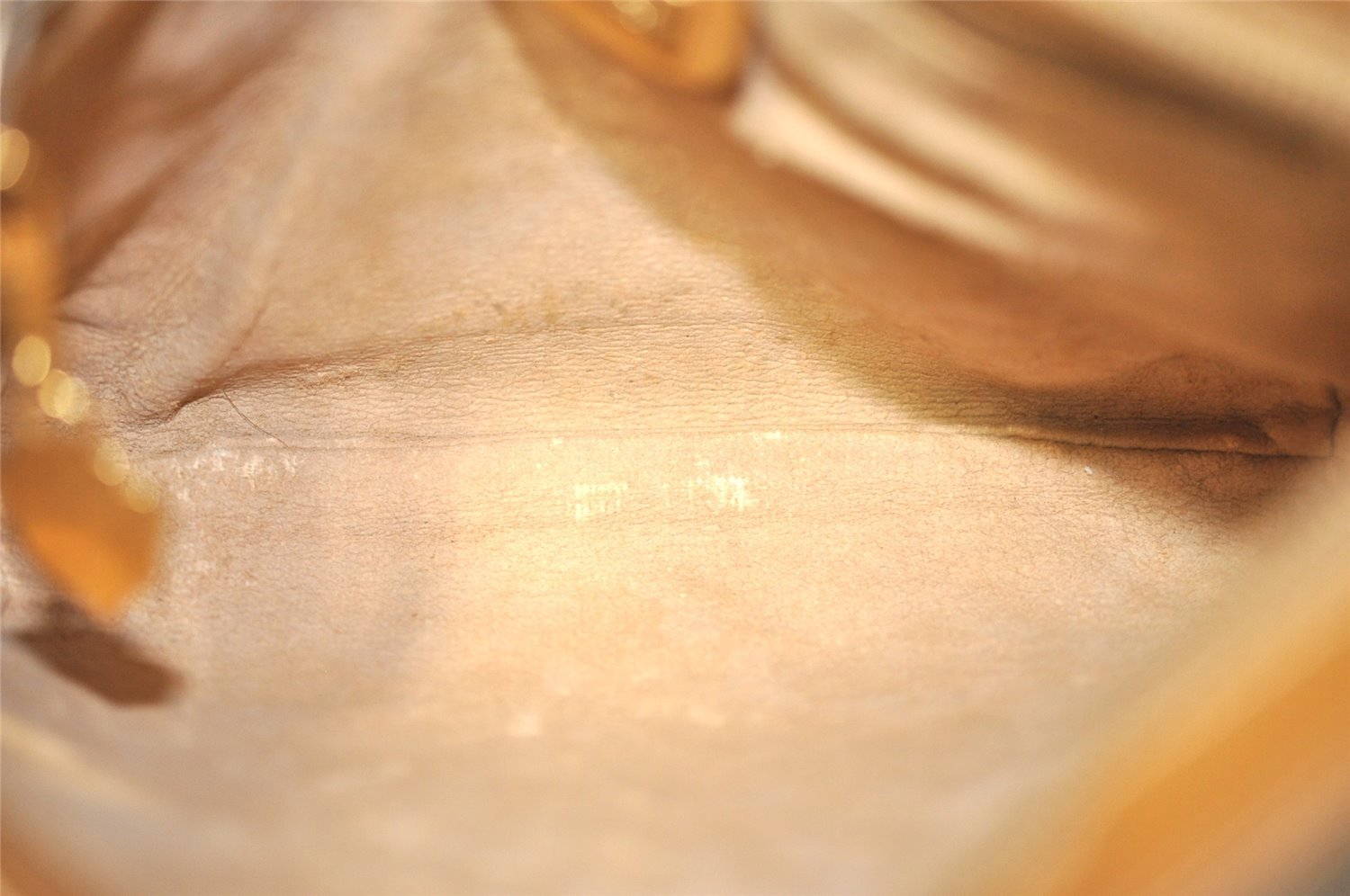 Authentic GUCCI Micro GG PVC Leather Shoulder Cross Bag Purse White Junk 0326J