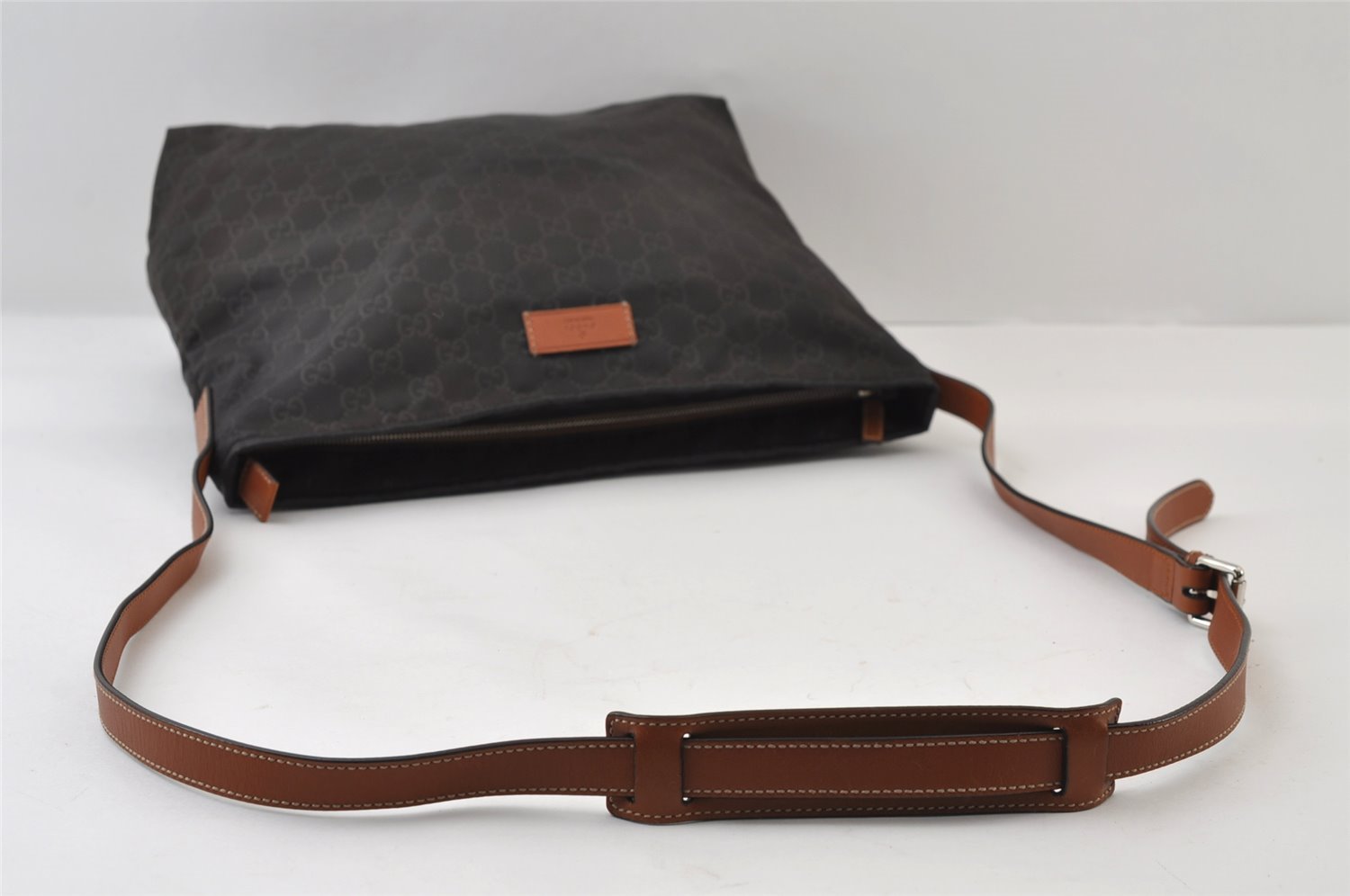 Authentic GUCCI Shoulder Cross Body Bag GG Nylon Leather 308840 Dark Brown 0332J