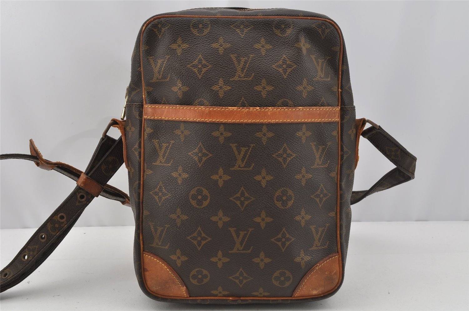 Authentic Louis Vuitton Monogram Danube GM Shoulder Cross Bag M45262 LV 0334J