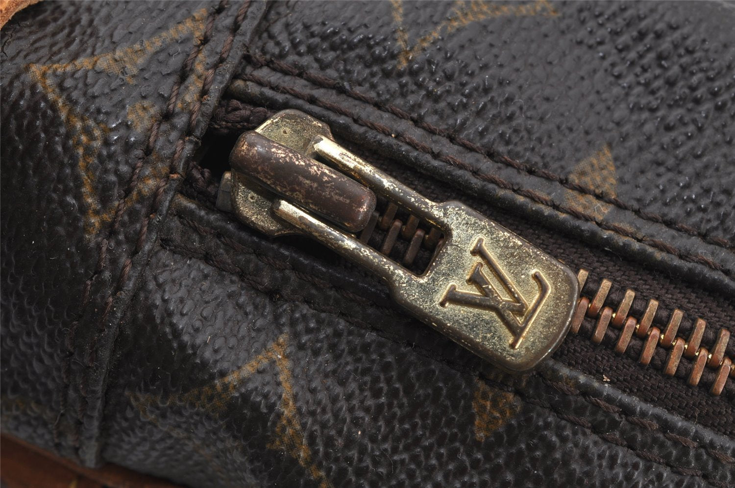 Authentic Louis Vuitton Monogram Danube GM Shoulder Cross Bag M45262 LV 0334J