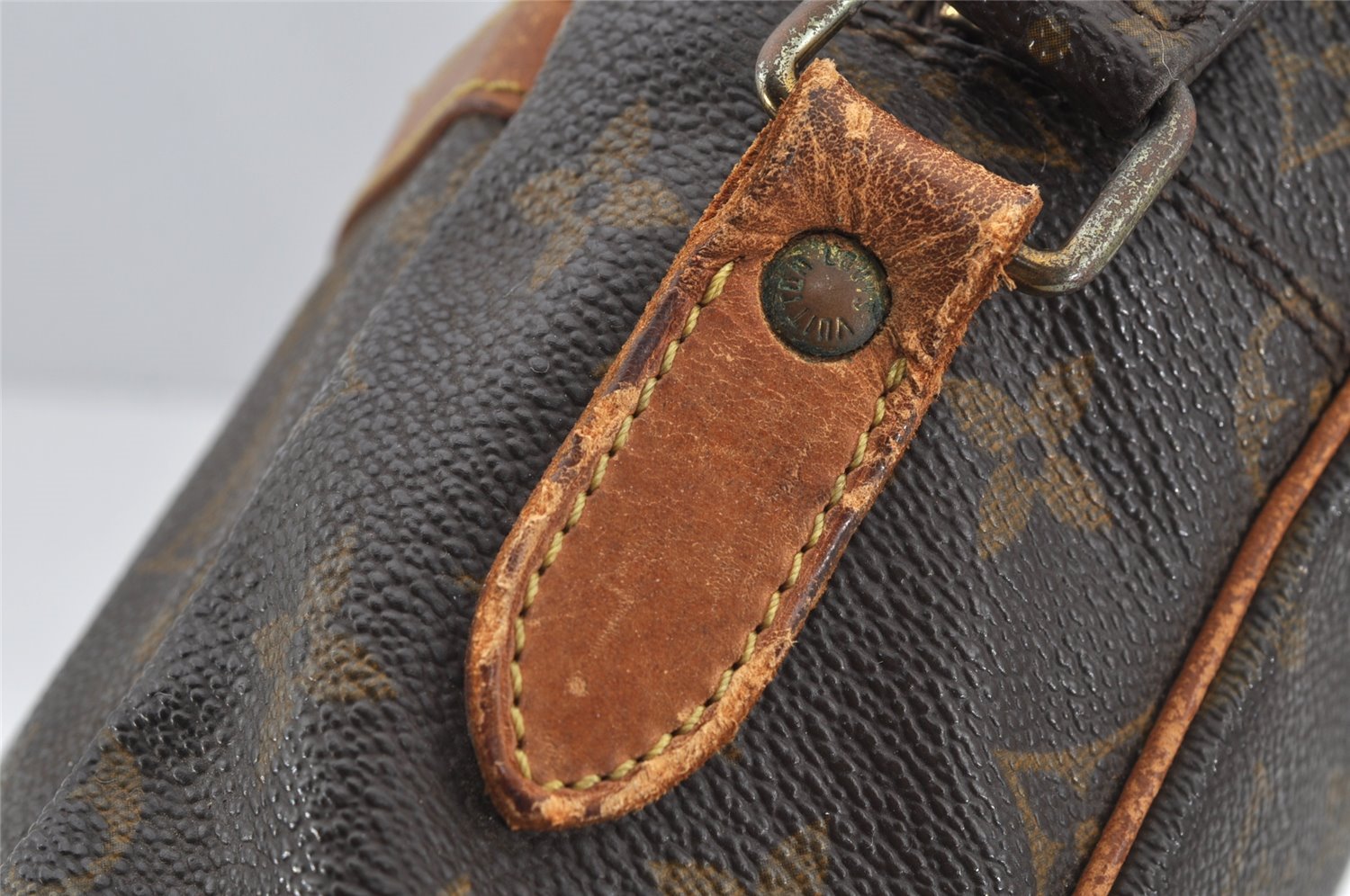 Authentic Louis Vuitton Monogram Danube GM Shoulder Cross Bag M45262 LV 0334J