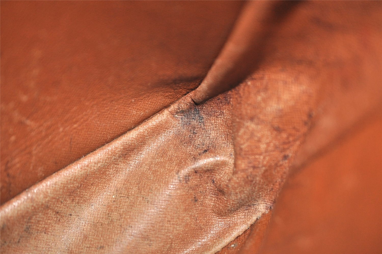 Authentic Louis Vuitton Monogram Danube GM Shoulder Cross Bag M45262 LV 0334J