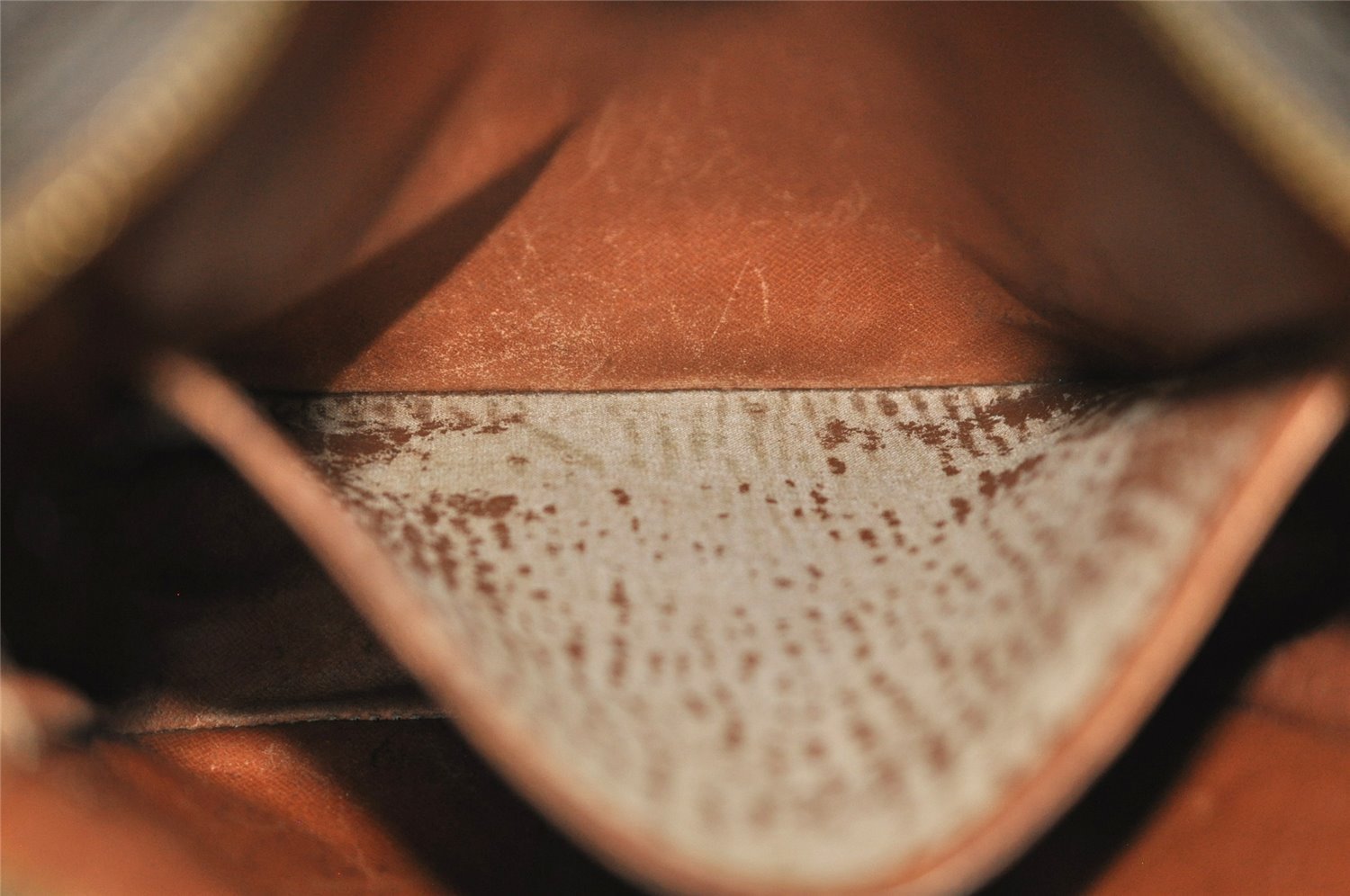 Authentic Louis Vuitton Monogram Danube GM Shoulder Cross Bag M45262 LV 0334J