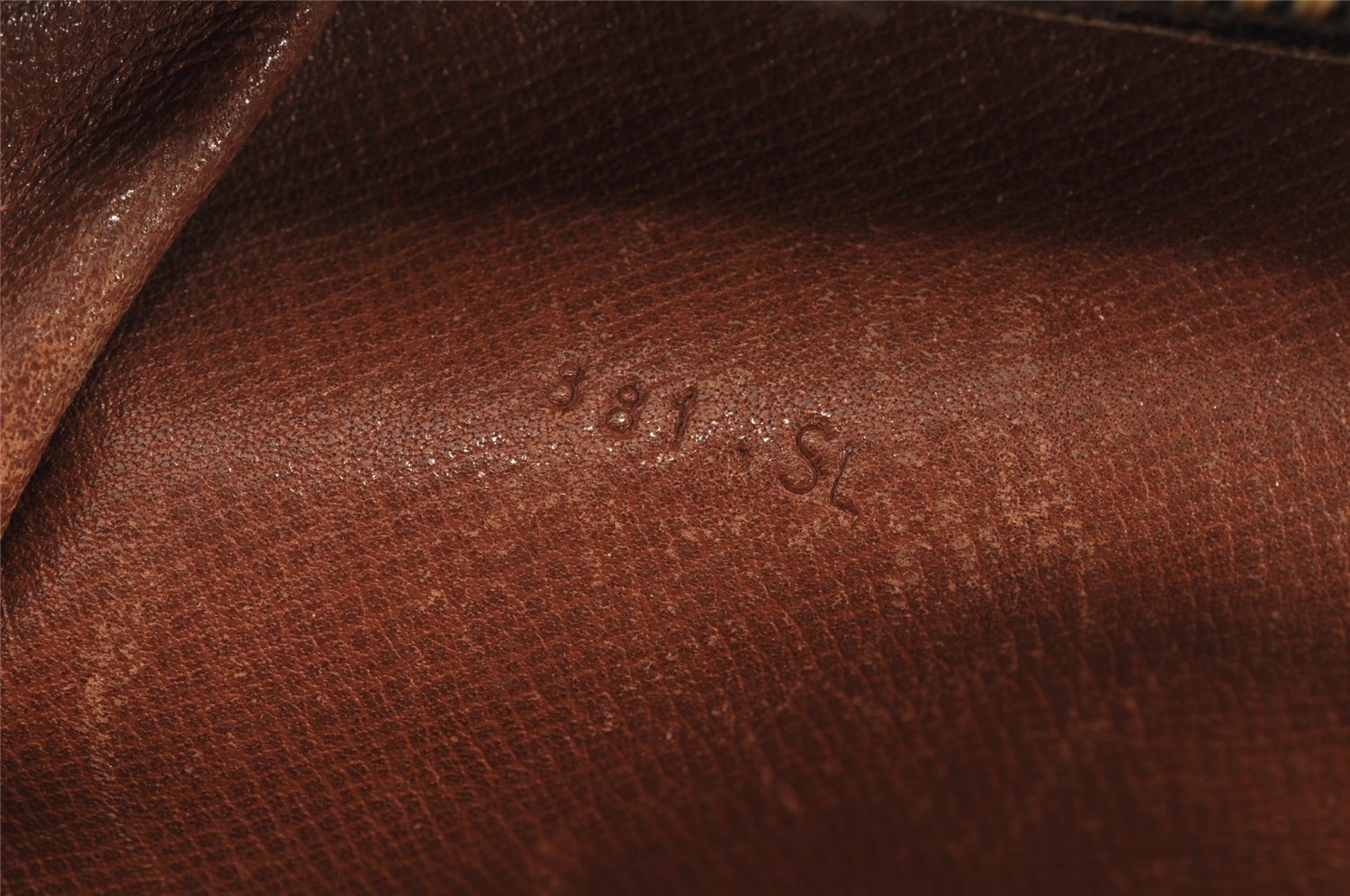 Authentic Louis Vuitton Monogram Danube GM Shoulder Cross Bag M45262 LV 0334J