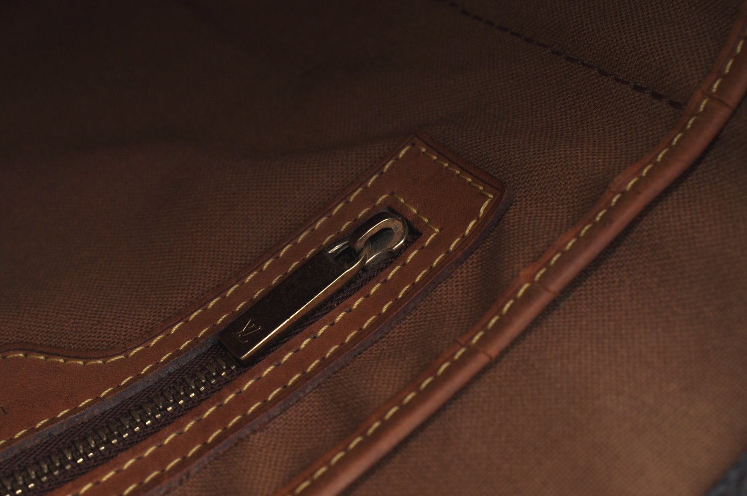 Authentic Louis Vuitton Monogram Vavin GM Shoulder Tote Bag M51170 LV 0335H