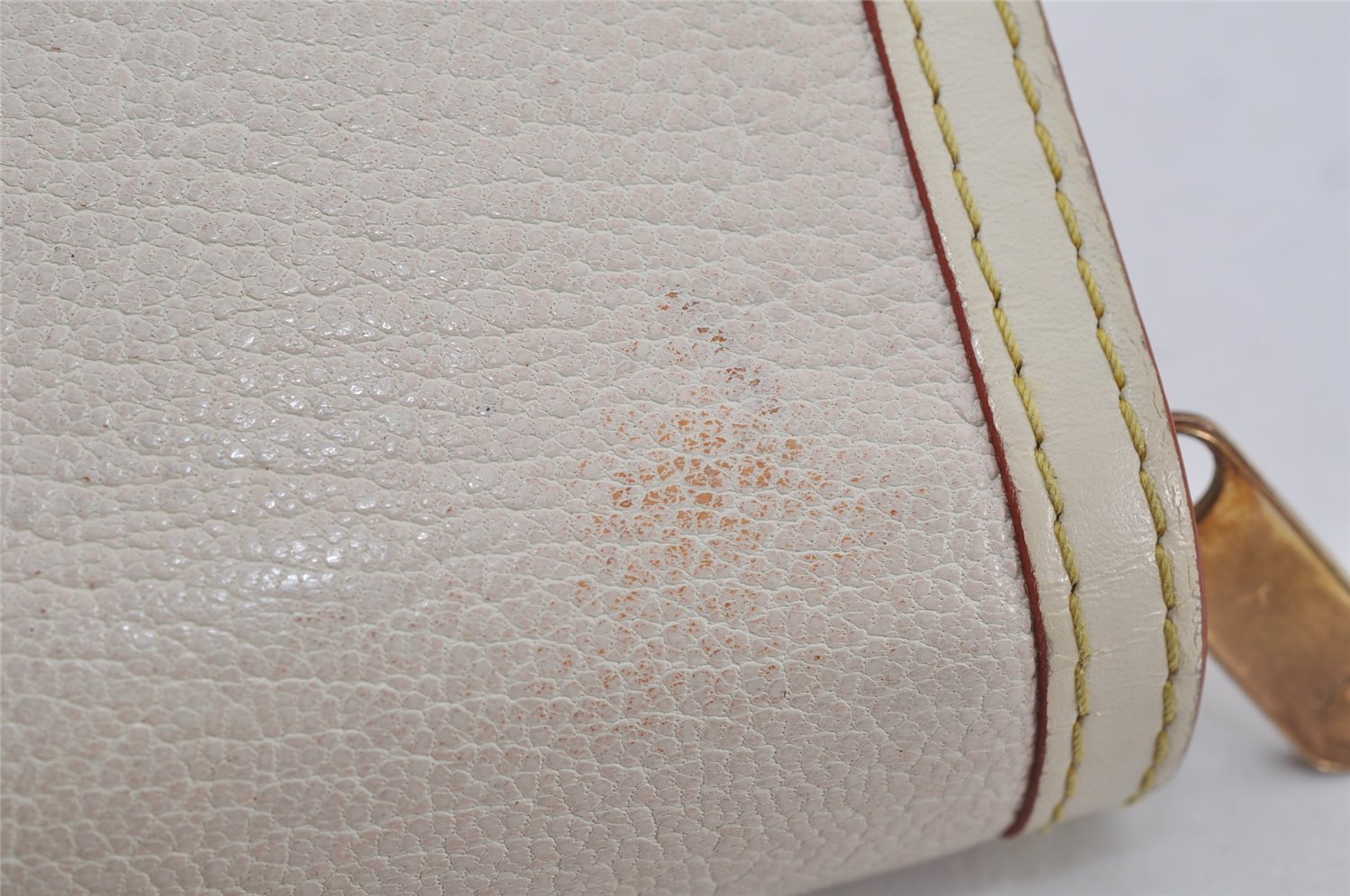 Authentic Louis Vuitton Suhali Compact Zip Wallet Purse White M91831 LV 0338K