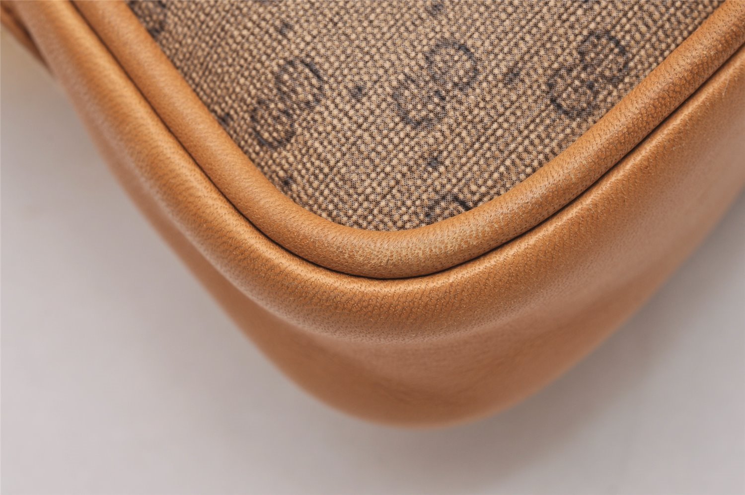 Authentic GUCCI Micro GG PVC Leather 2Way Shoulder Waist Body Bag Brown 0339J