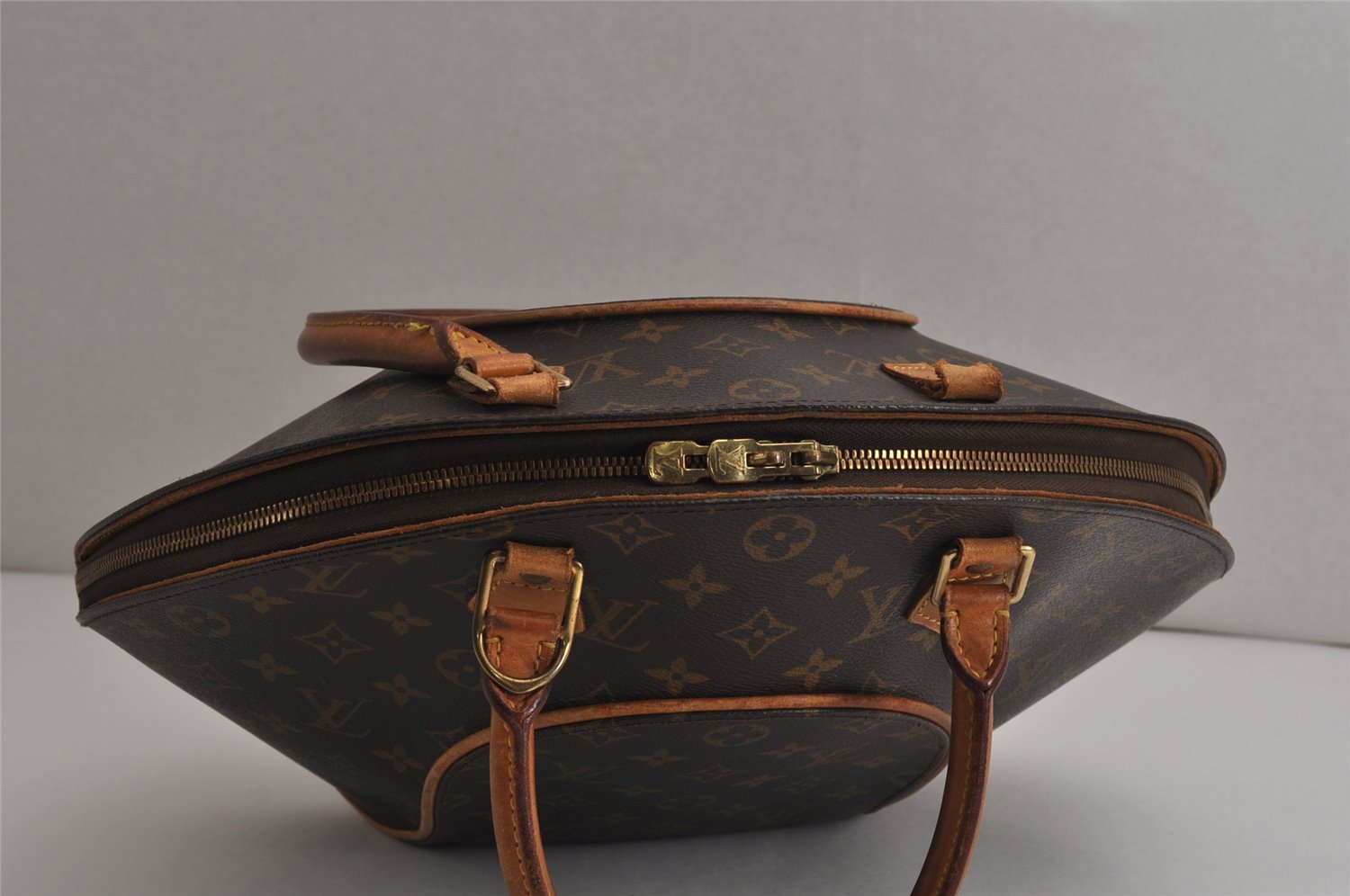 Authentic Louis Vuitton Monogram Ellipse MM Hand Bag M51126 LV Junk 0340K