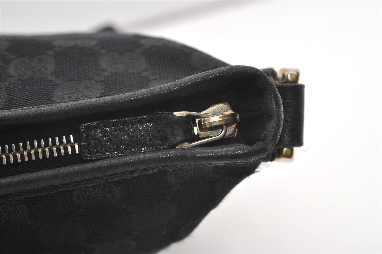 Authentic GUCCI Abbey Shoulder Cross Bag GG Canvas Leather 131326 Black 0341K