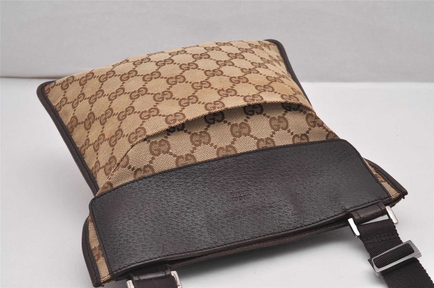 Authentic GUCCI Shoulder Cross Body Bag GG Canvas Leather 27639 Brown 0345J
