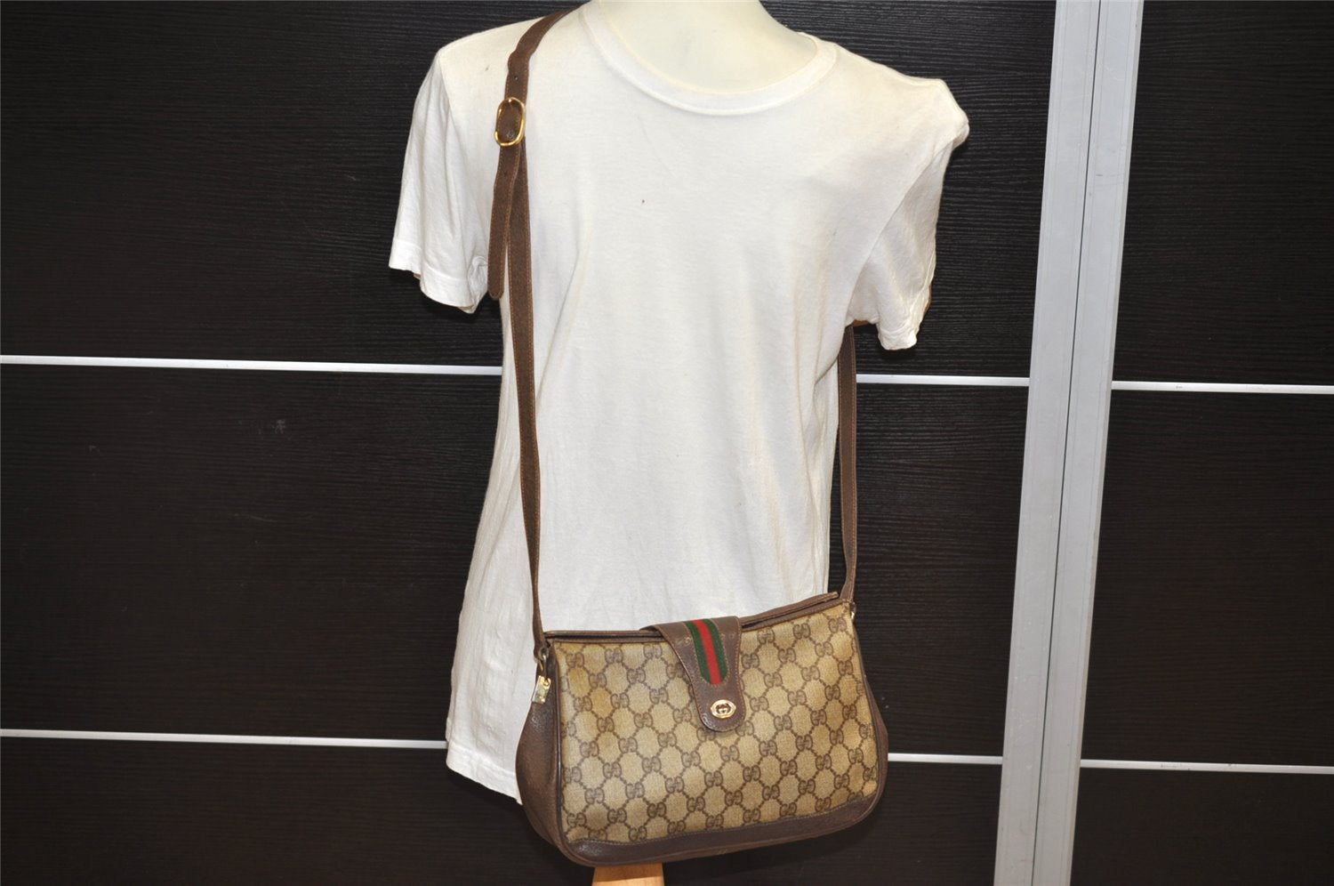 Authentic GUCCI Web Sherry Line Shoulder Bag GG PVC Leather Brown Junk 0348K