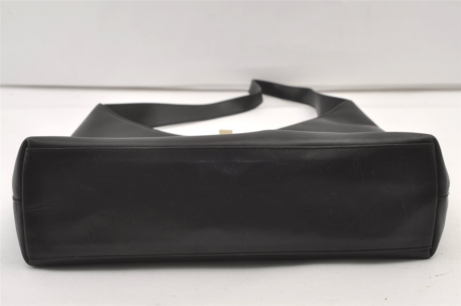 Authentic GUCCI Vintage Shoulder Hand Bag Leather Black 0350K