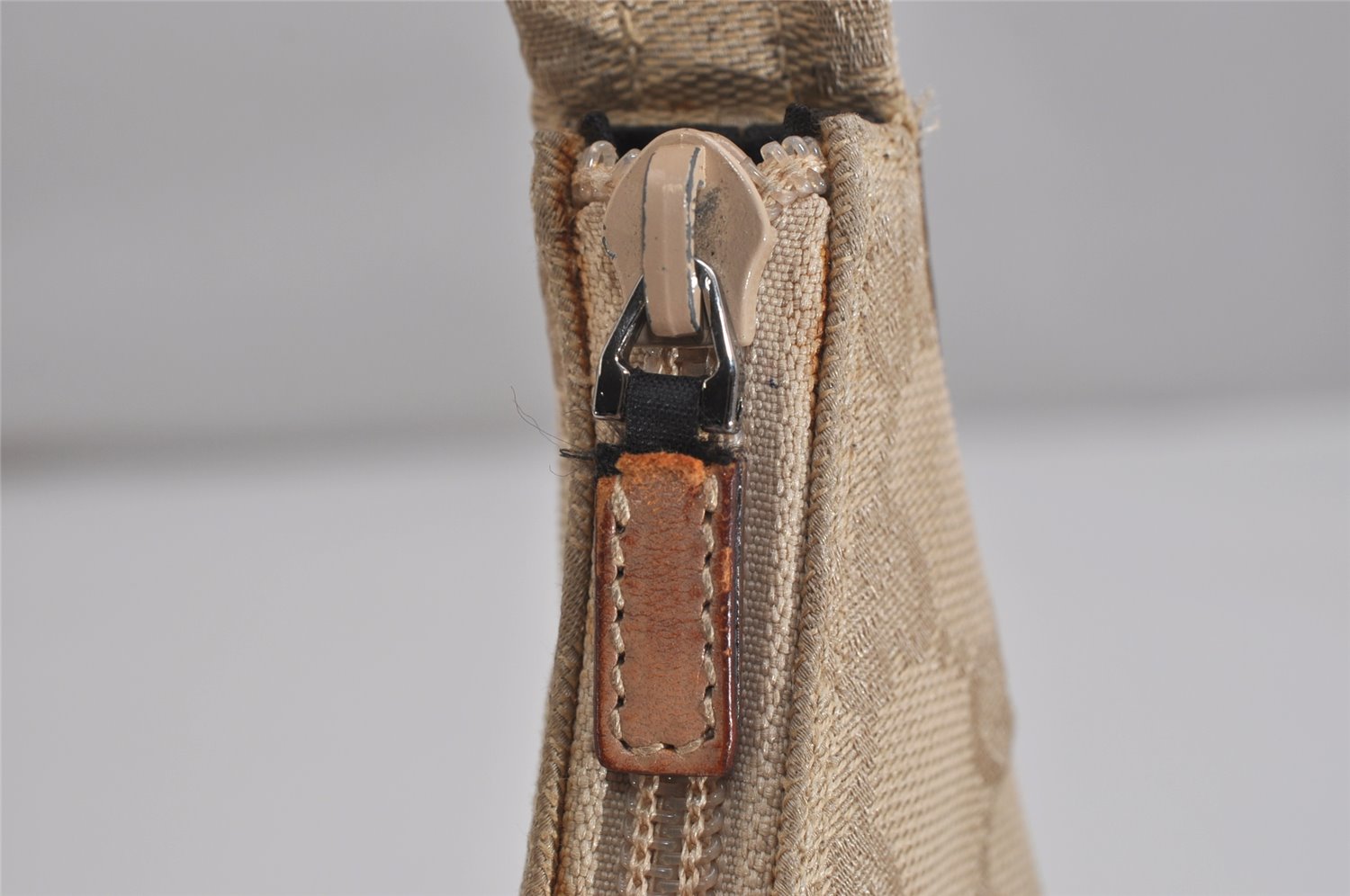 Authentic GUCCI Vintage Shoulder Bag Purse GG Canvas Leather 0013386 Beige 0355K