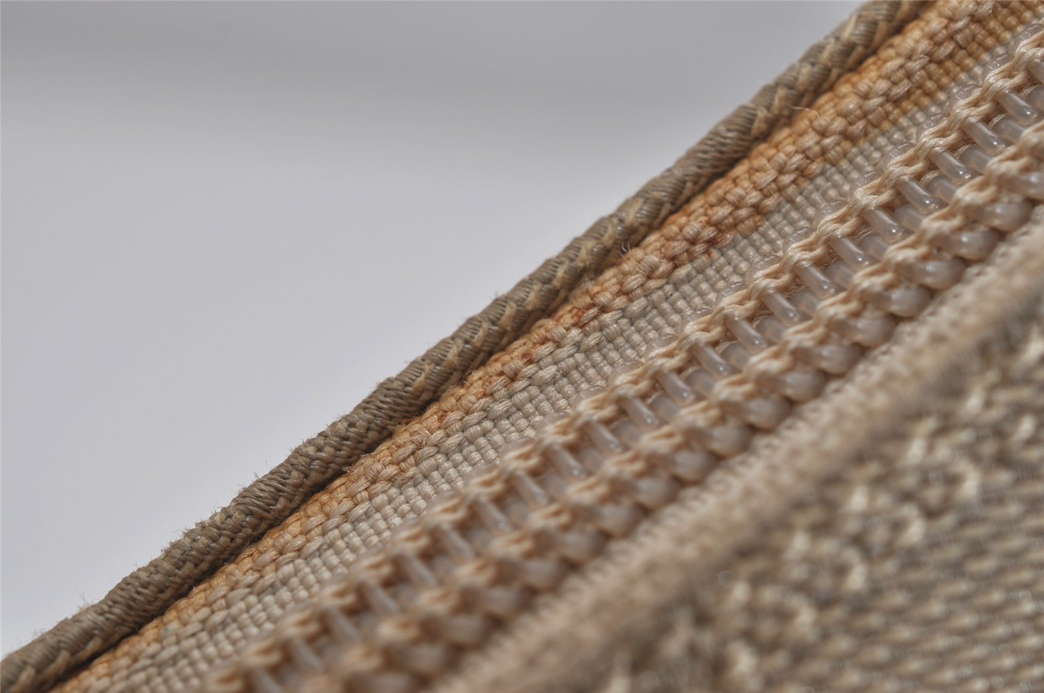 Authentic GUCCI Vintage Shoulder Bag Purse GG Canvas Leather 0013386 Beige 0355K