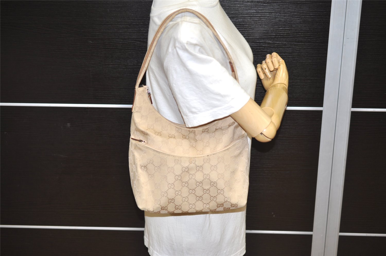 Authentic GUCCI Vintage Shoulder Bag Purse GG Canvas Leather 0013386 Beige 0355K