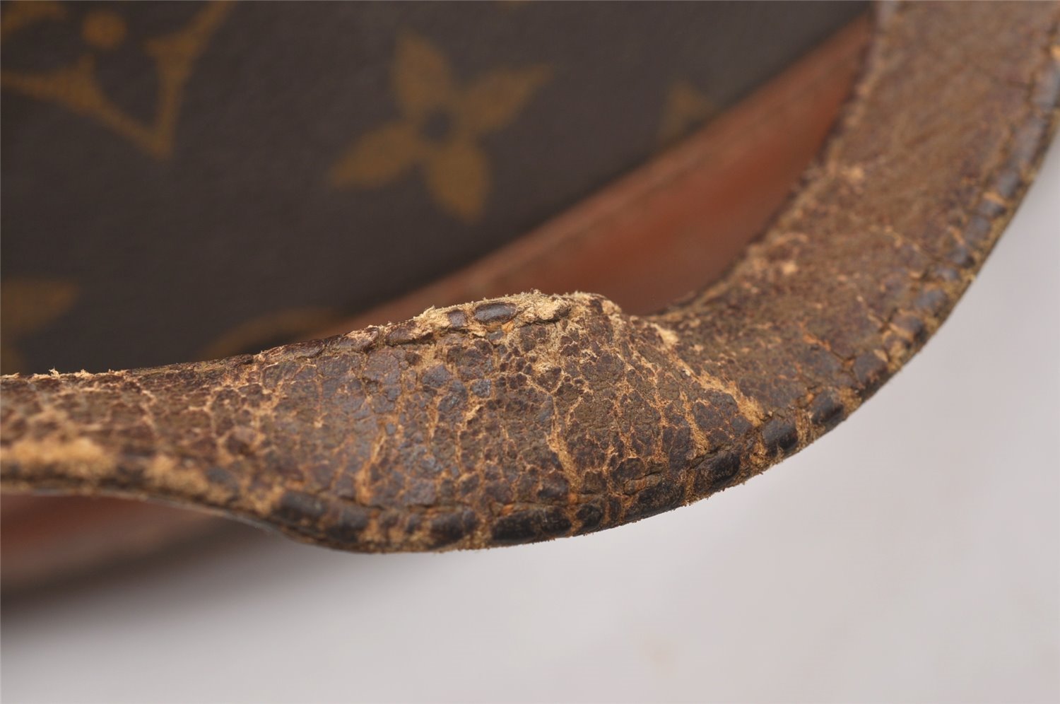 Authentic Louis Vuitton Monogram Bucket PM Shoulder Tote Bag USA Model LV 0357J