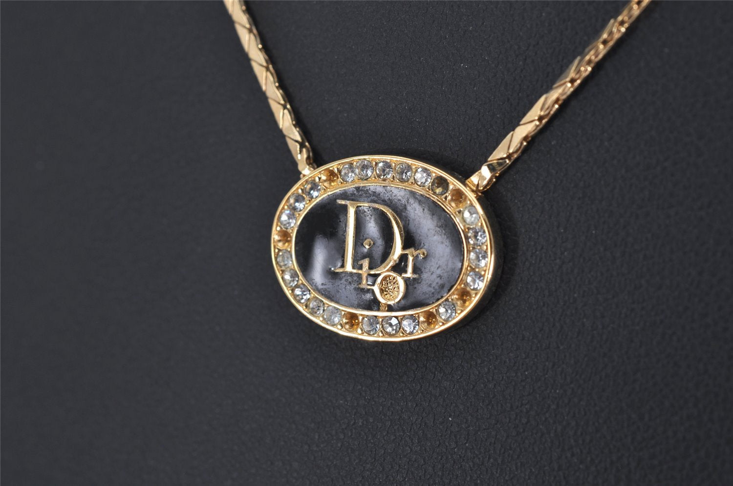 Authentic Christian Dior Gold Tone Chain Rhinestone Pendant Necklace CD 0359K