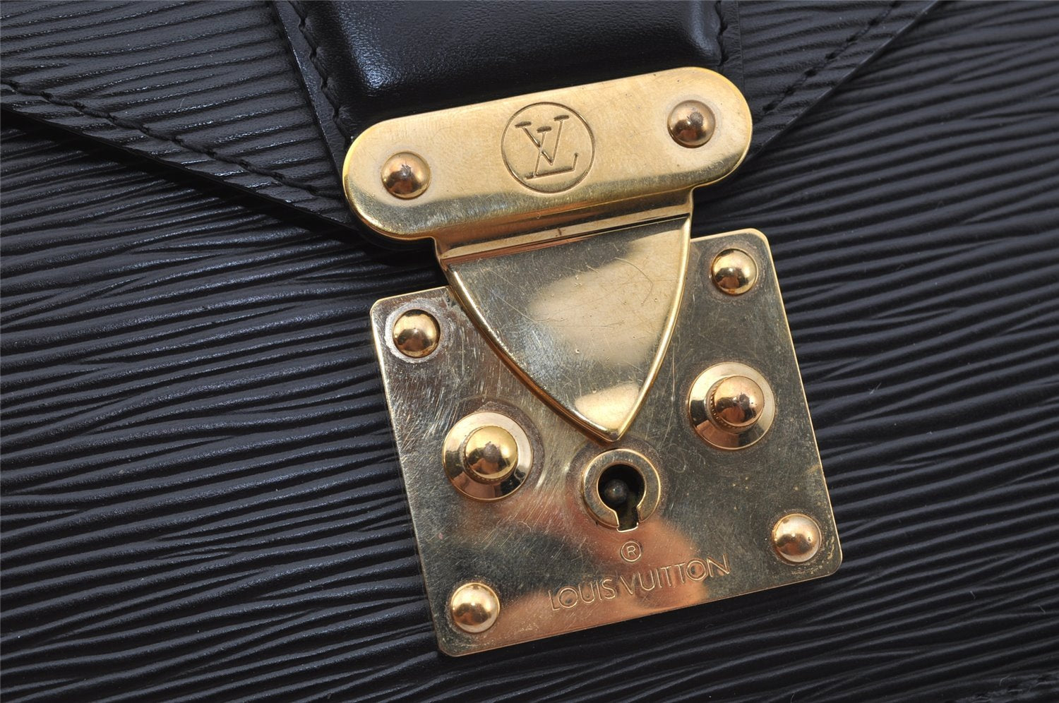 Authentic Louis Vuitton Epi Sellier Dragonne Clutch Bag Black M52612 LV 0362J