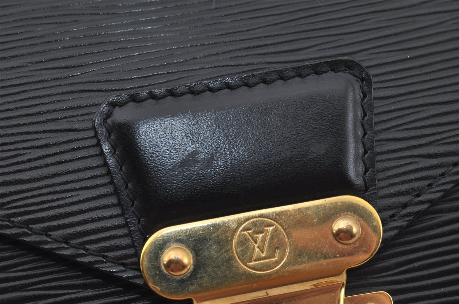 Authentic Louis Vuitton Epi Sellier Dragonne Clutch Bag Black M52612 LV 0362J