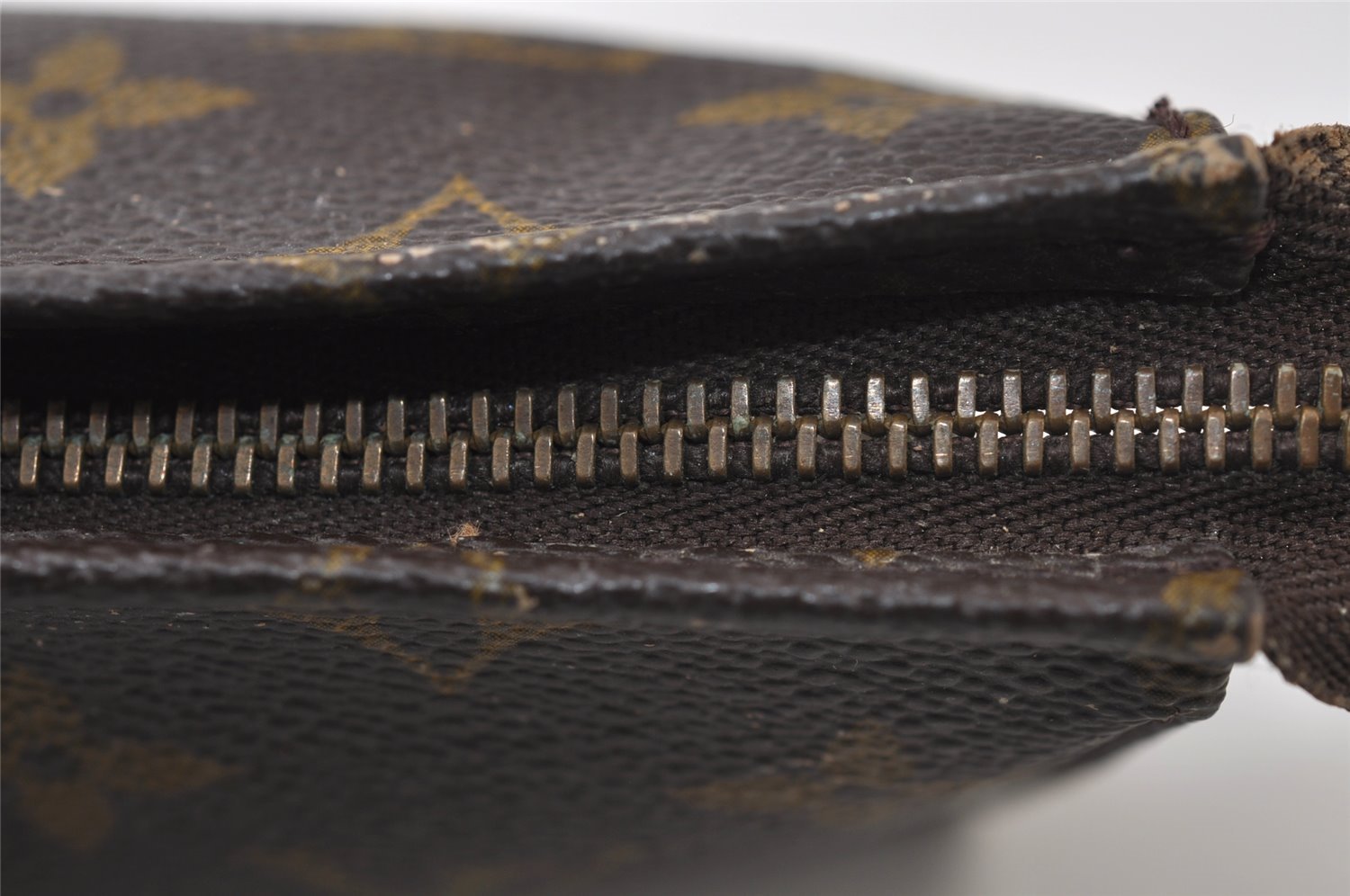 Auth Louis Vuitton Monogram Poche Toilette 15 M47546 Cosmetics Pouch Junk 0376J