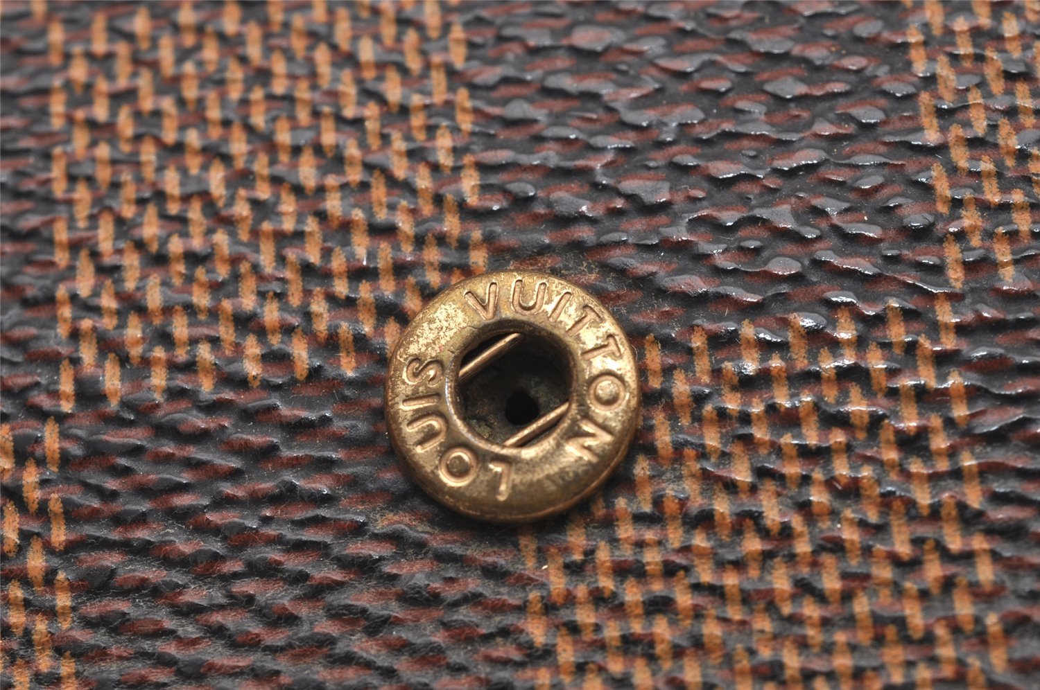 Authentic Louis Vuitton Damier Multicles 4 Key Case Holder N62631 LV 0377J