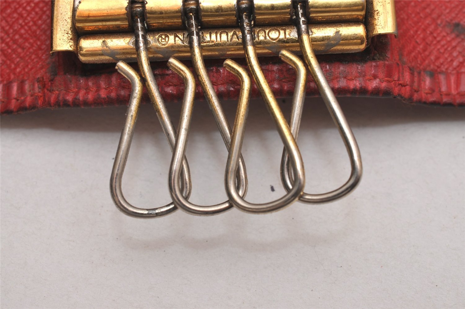 Authentic Louis Vuitton Epi Multicles 4 Key Case Red M63827 LV 0381J