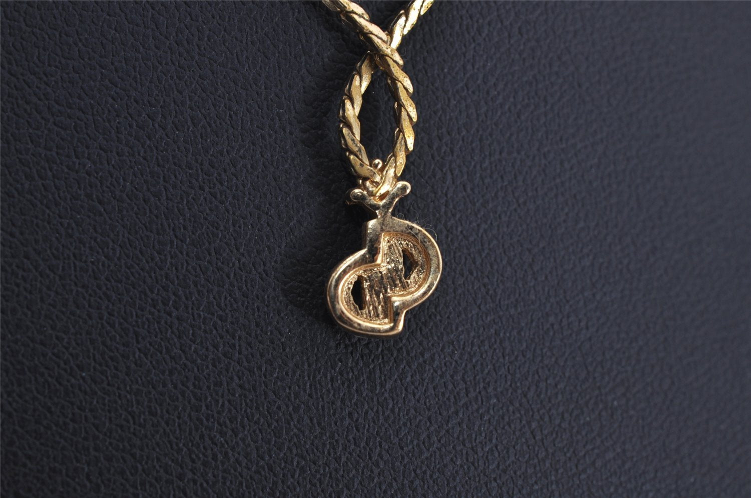 Authentic Christian Dior Gold Tone Chain Rhinestone Pendant Necklace CD 0391K