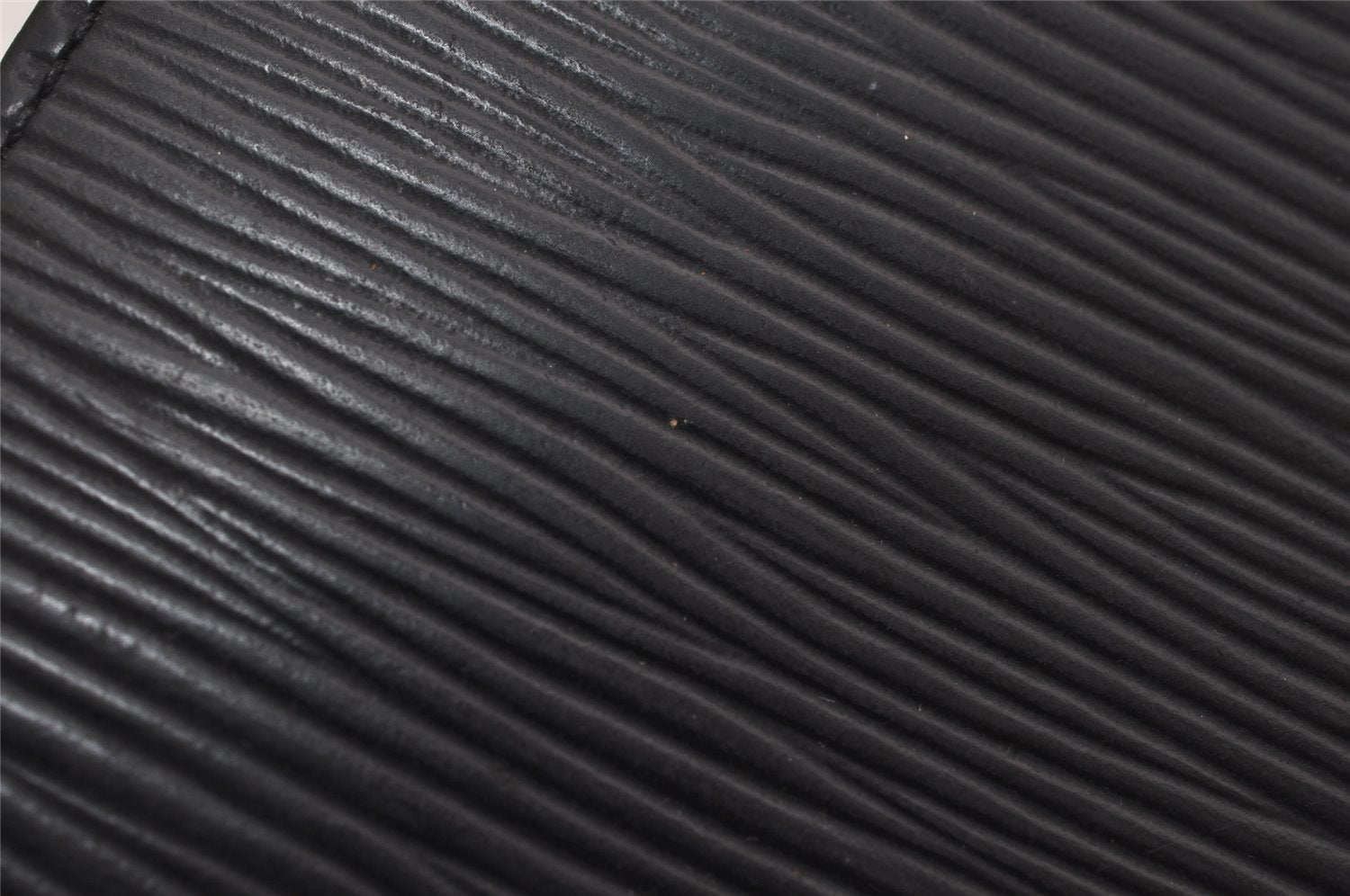 Authentic Louis Vuitton Epi Agenda MM Notebook Cover Black R20202 LV 0394K