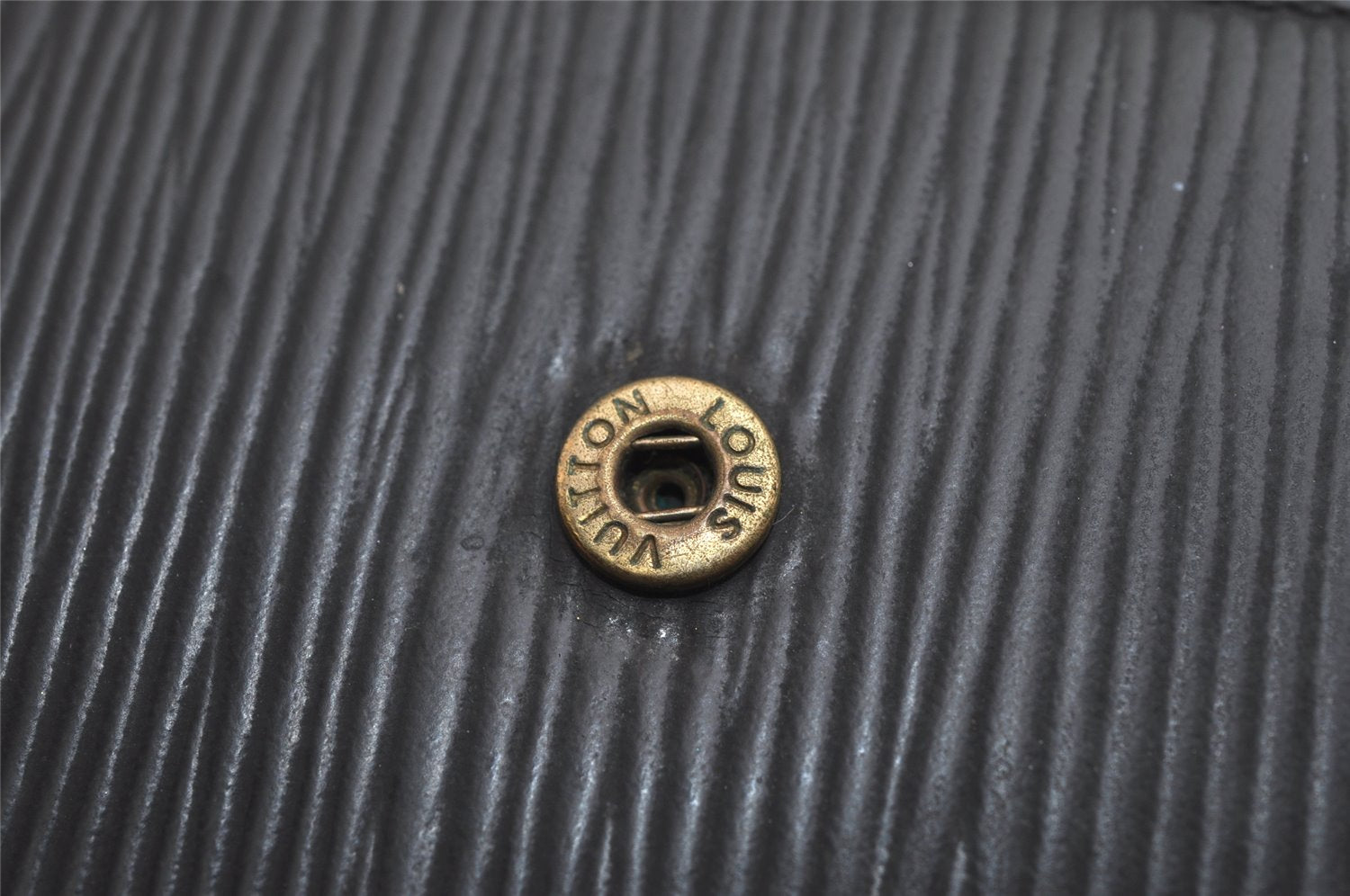 Authentic Louis Vuitton Epi Agenda MM Notebook Cover Black R20202 LV 0394K