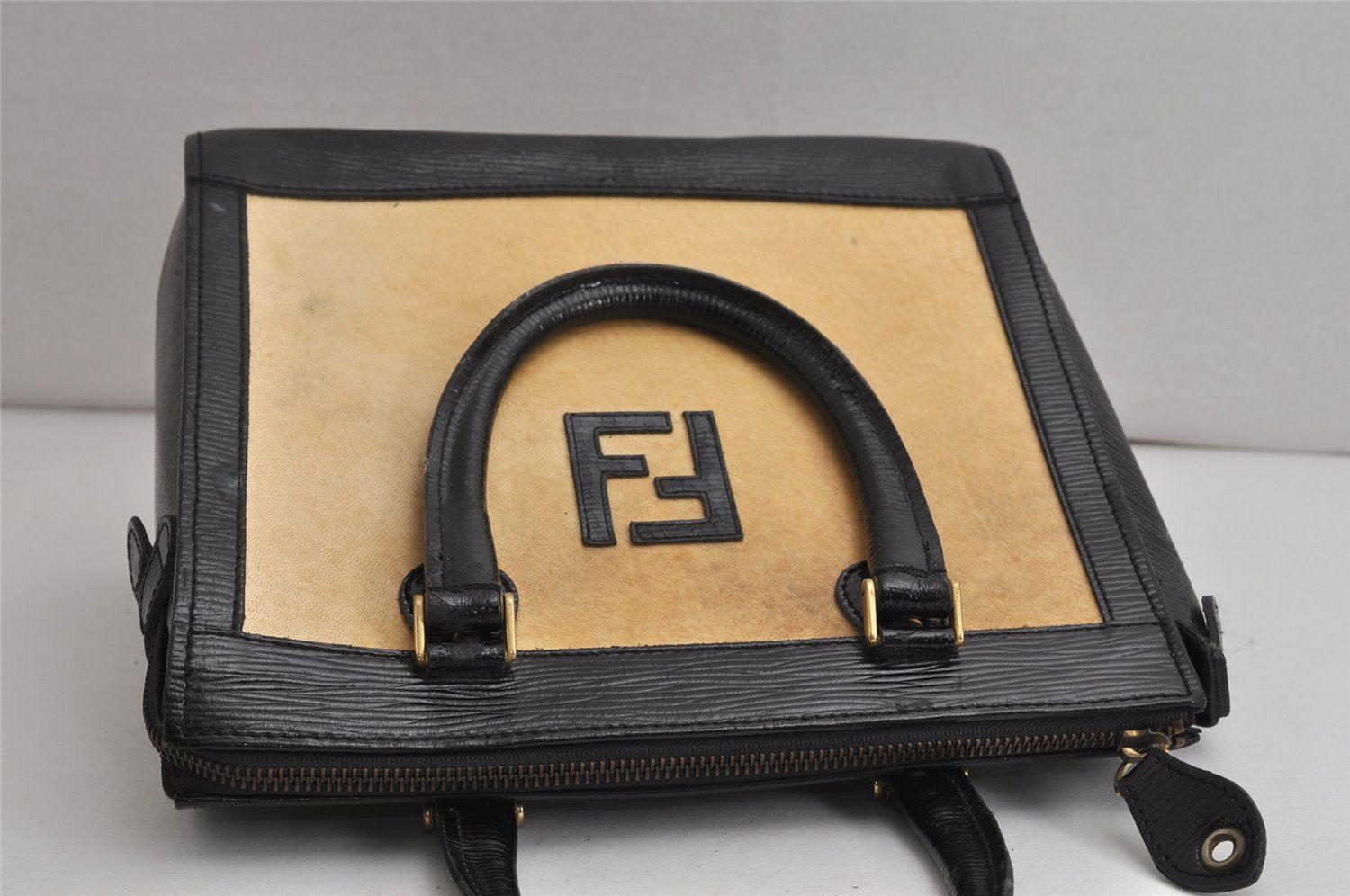 Authentic FENDI Vintage Tote Hand Bag Purse Leather Enamel Beige Black 0395K