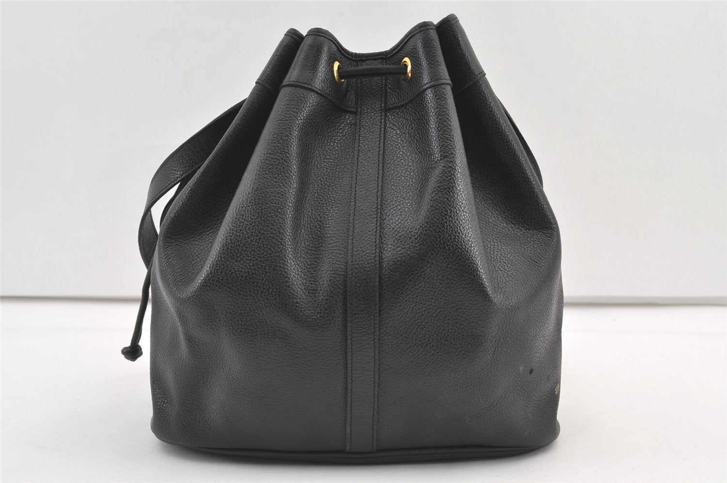 Authentic YVES SAINT LAURENT Shoulder Drawstring Bag Purse Leather Black 0396K