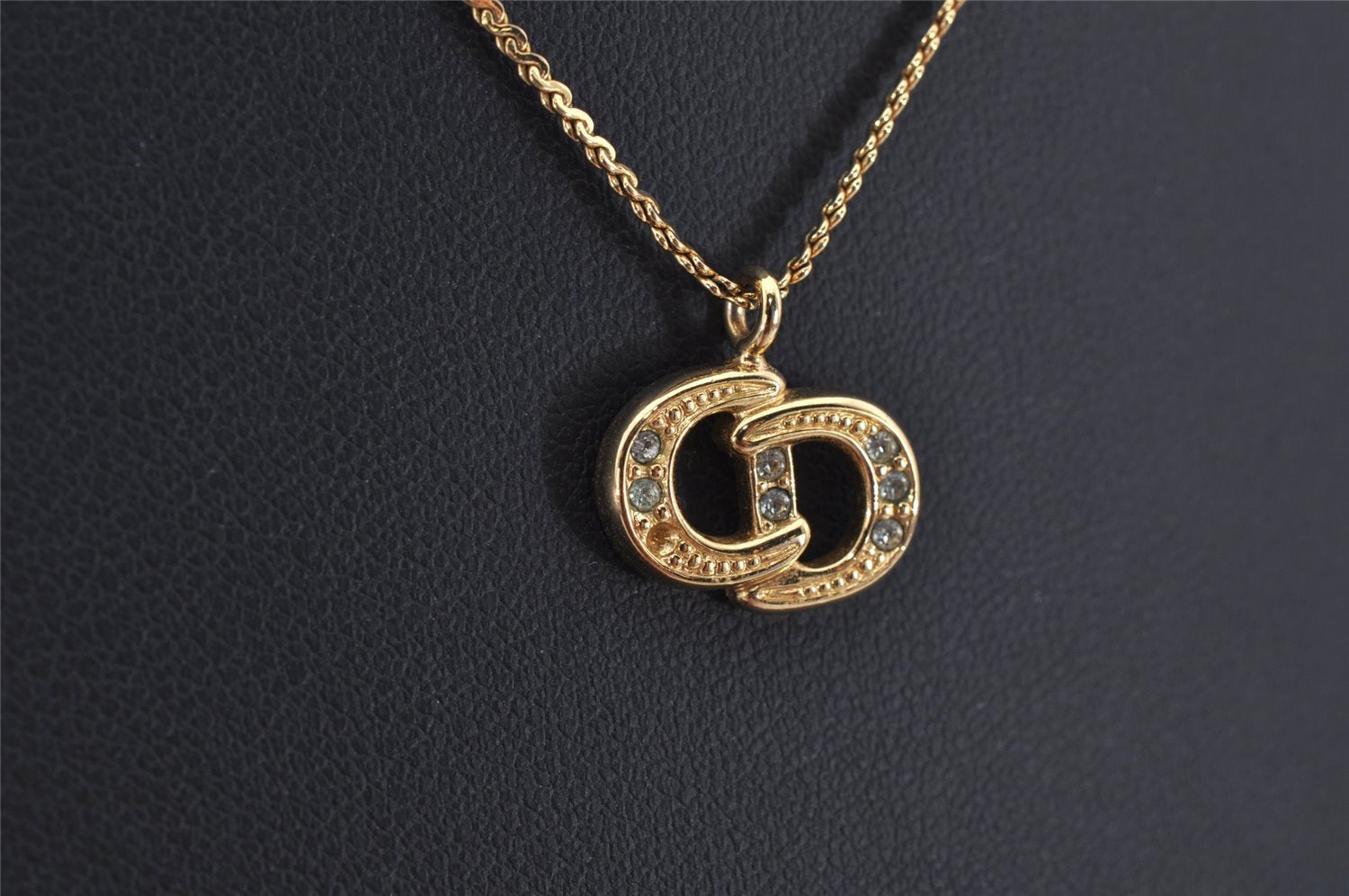 Authentic Christian Dior Gold Tone Chain Rhinestone Pendant Necklace CD 0398K