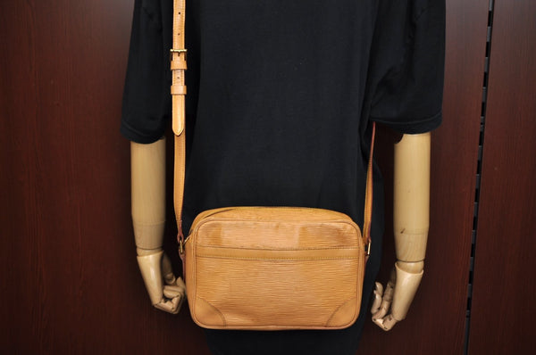 Authentic Louis Vuitton Epi Trocadero 24 Shoulder Cross Bag M52316 Beige 0399I