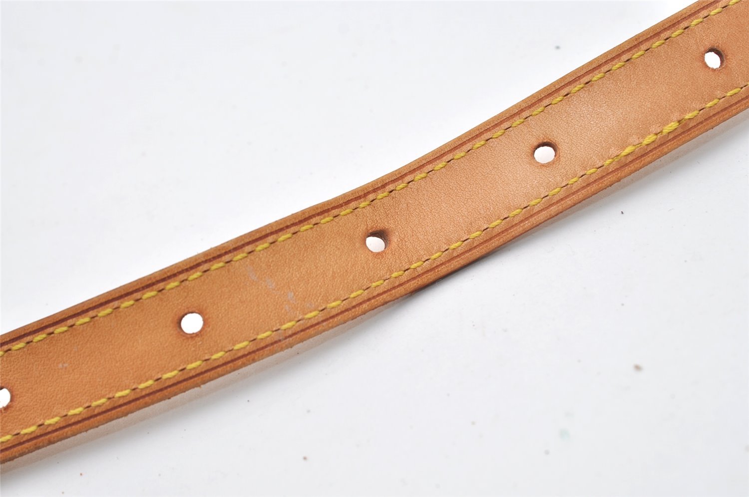 Authentic Louis Vuitton Leather Shoulder Strap For Bucket GM 31.9