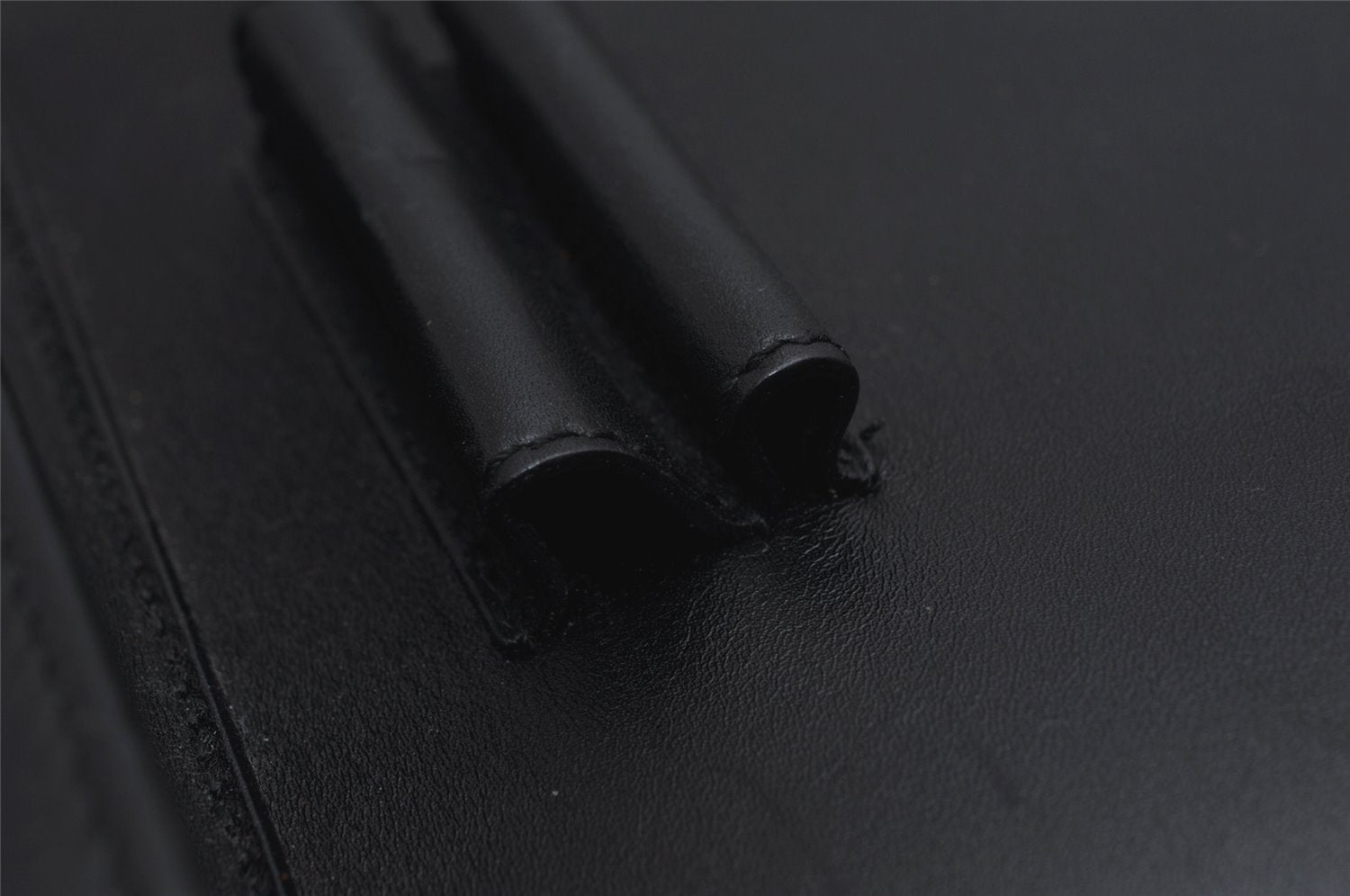 Authentic GUCCI Vintage Shoulder Cross Body Bag Purse Leather Black 0402K