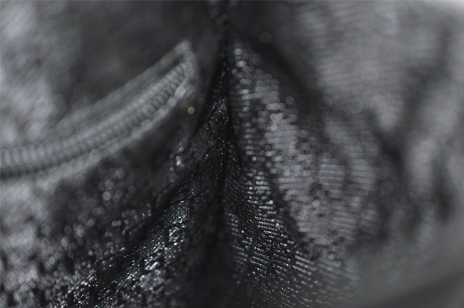 Authentic GUCCI Vintage Shoulder Cross Body Bag Purse Leather Black 0402K