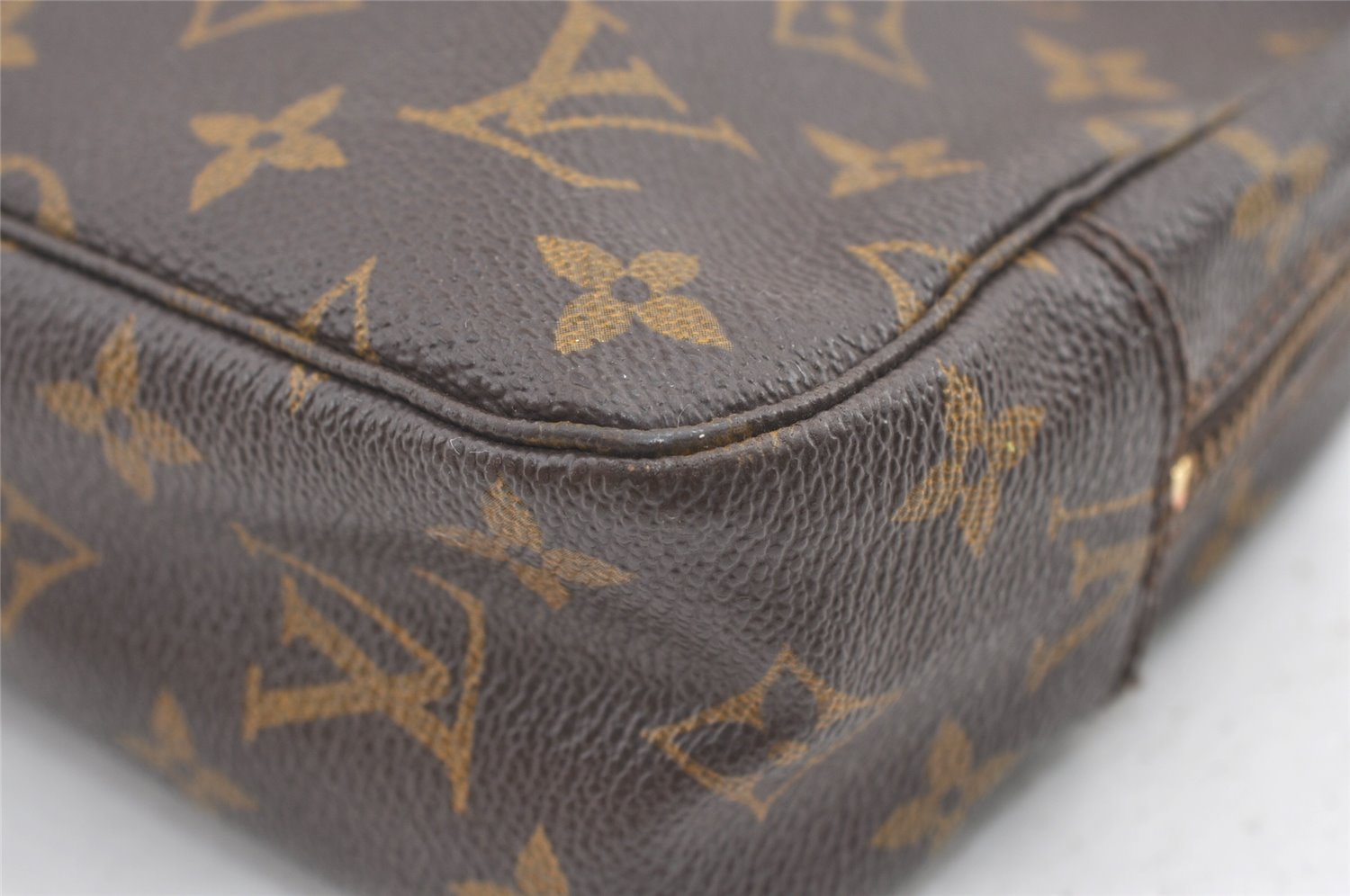 Auth Louis Vuitton Monogram Trousse Toilette 23 Clutch Hand Bag Old Model 0406K