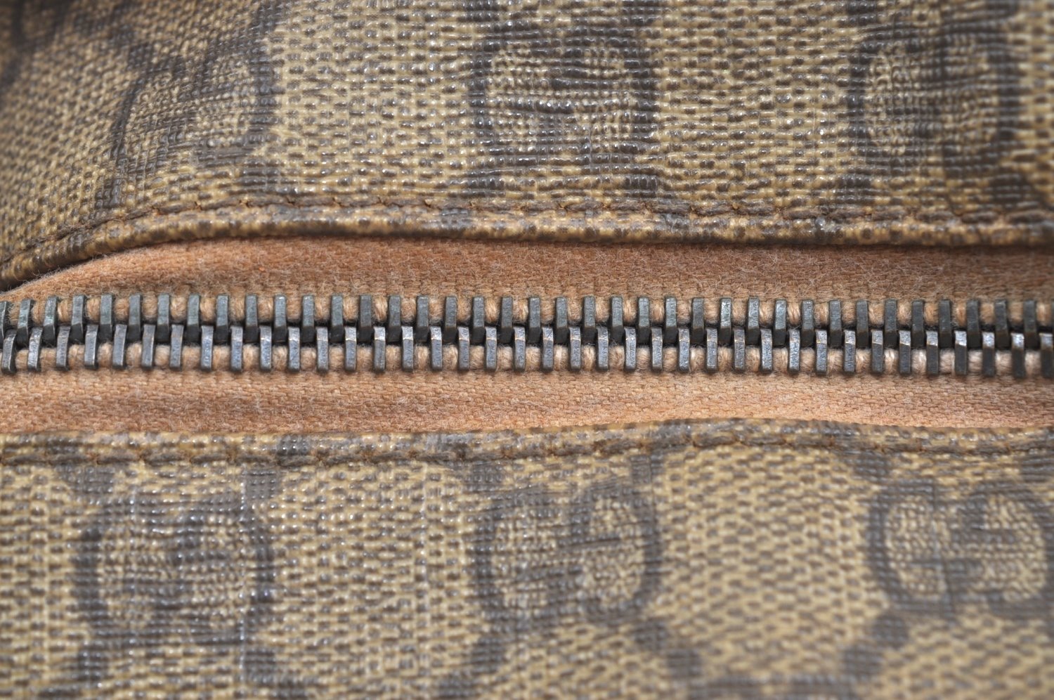 Authentic GUCCI Shoulder Hand Tote Bag Purse GG PVC Leather 211138 Brown 0411G