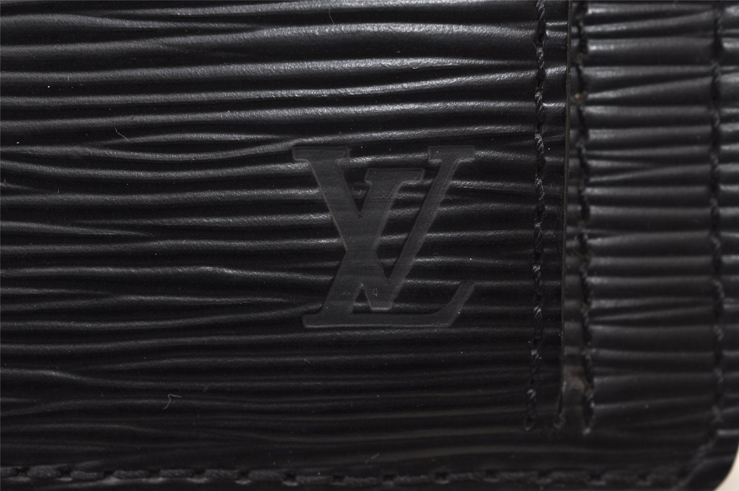 Authentic Louis Vuitton Epi Sellier Dragonne Clutch Bag Black M52612 LV 0412J