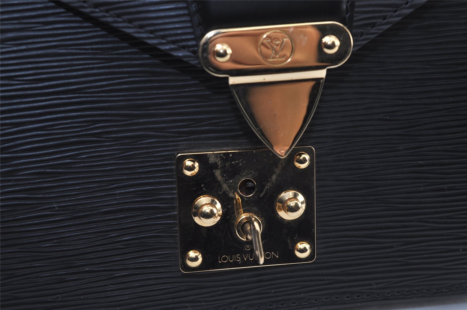 Authentic Louis Vuitton Epi Sellier Dragonne Clutch Bag Black M52612 LV 0412J