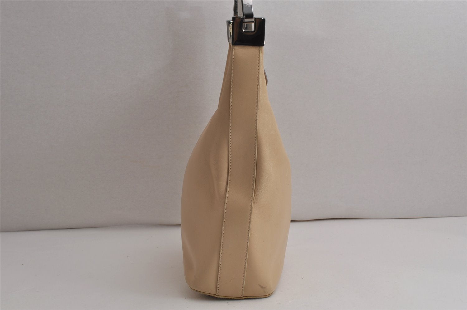 Authentic GUCCI Vintage Shoulder Hand Bag Purse Leather 0013814 Beige 0414K
