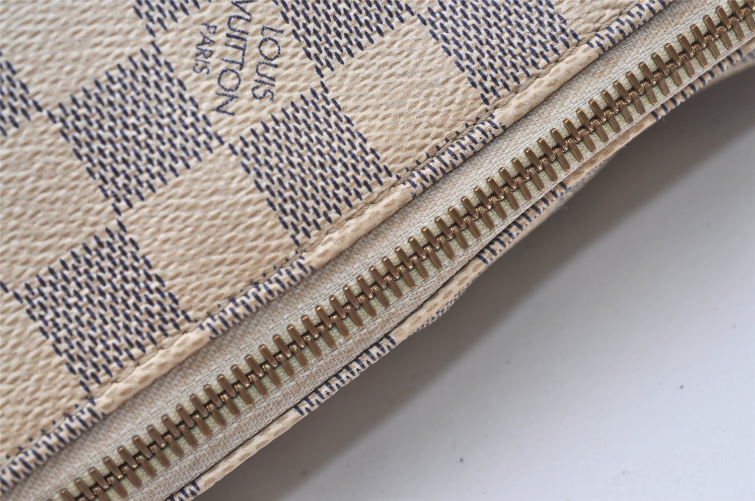 Authentic Louis Vuitton Damier Azur Totally MM Tote Bag N51262 LV 0418J