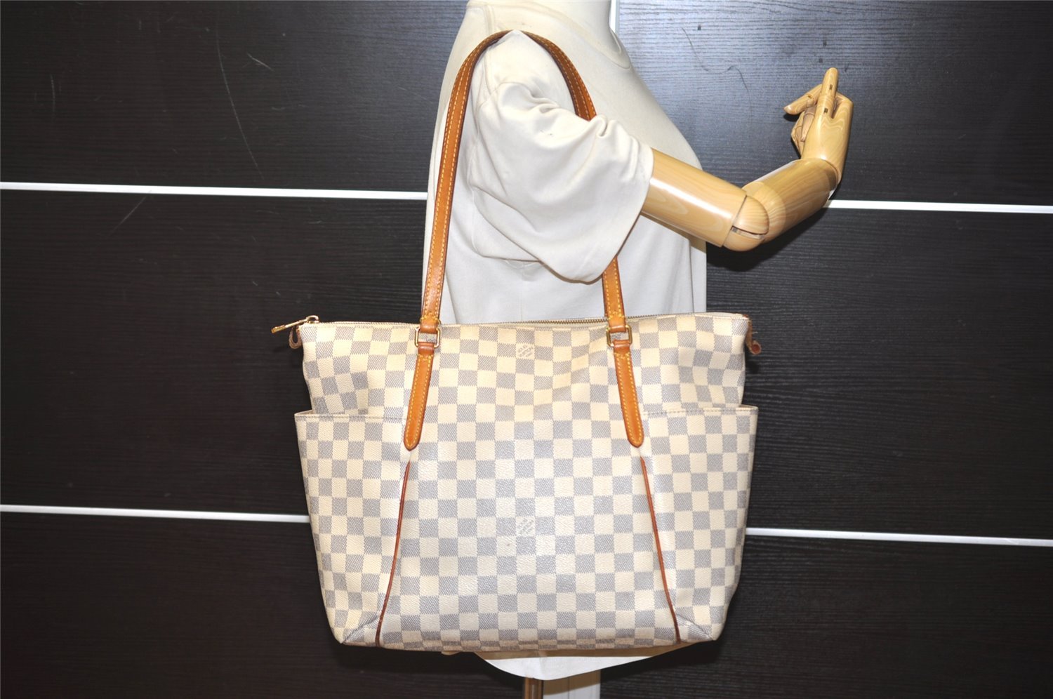 Authentic Louis Vuitton Damier Azur Totally MM Tote Bag N51262 LV 0418J