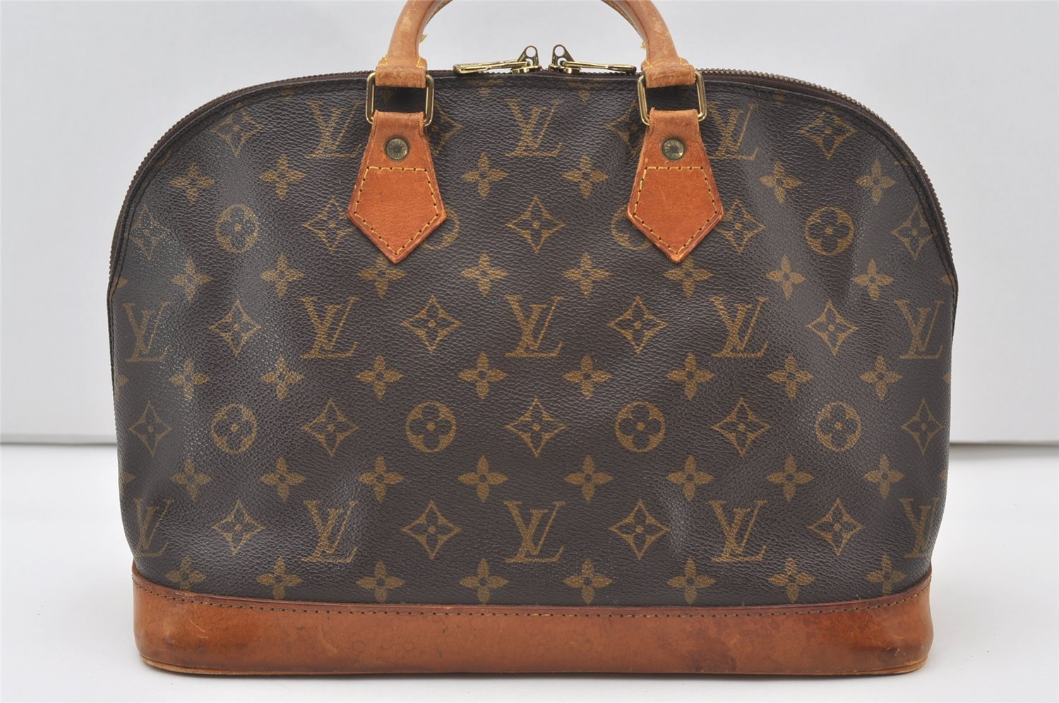 Authentic Louis Vuitton Monogram Alma Hand Bag Purse M51130 LV 0424J